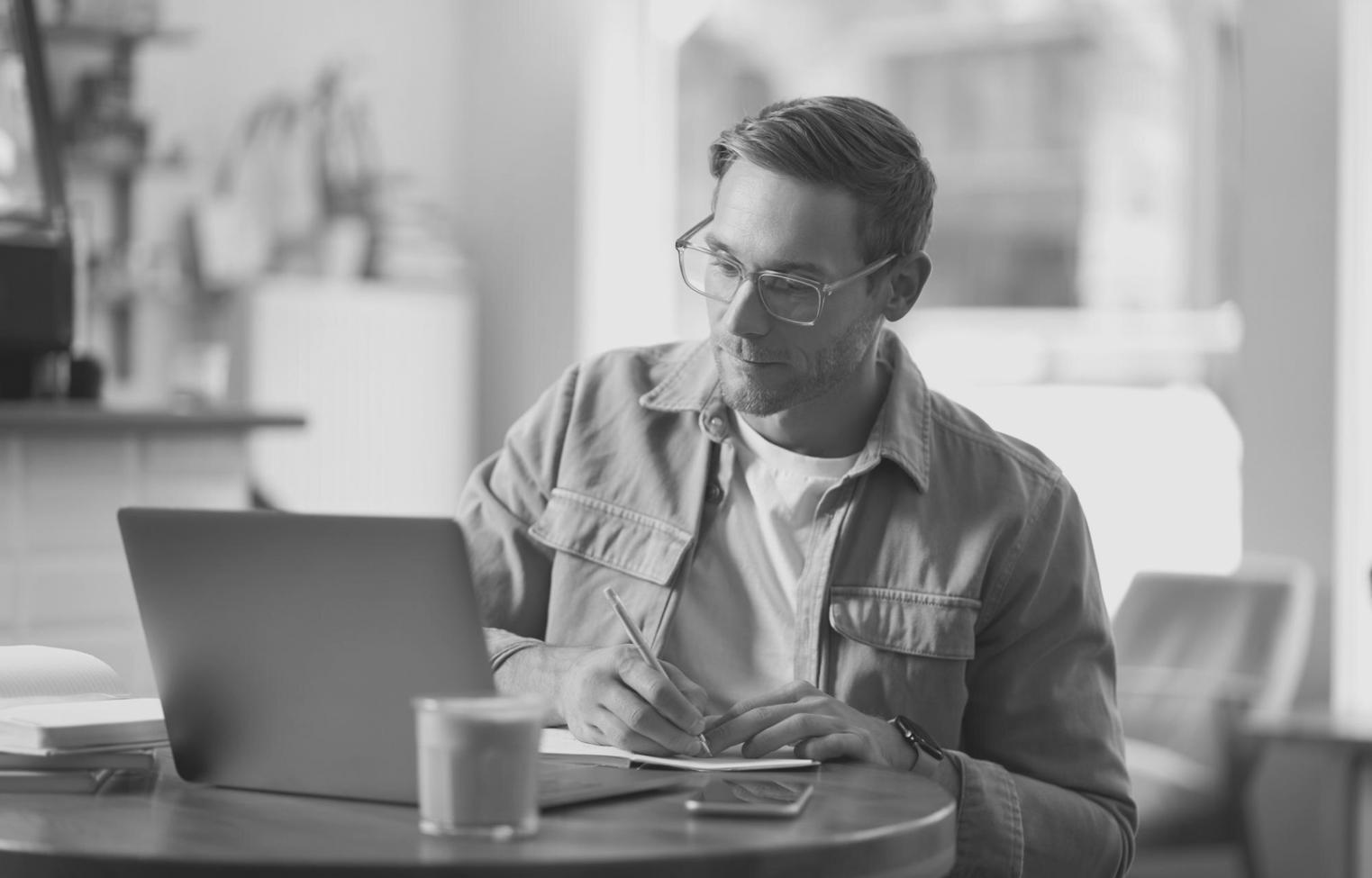 Team collaboration in modern financial analysis workspace